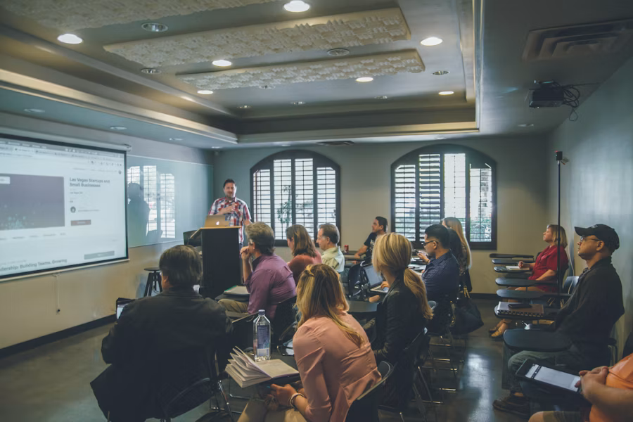 Salle de formation en présentiel